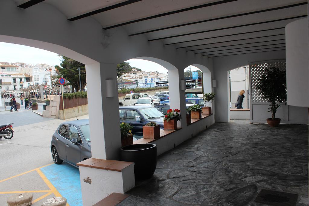 Hostal Cristina Cadaques Ngoại thất bức ảnh